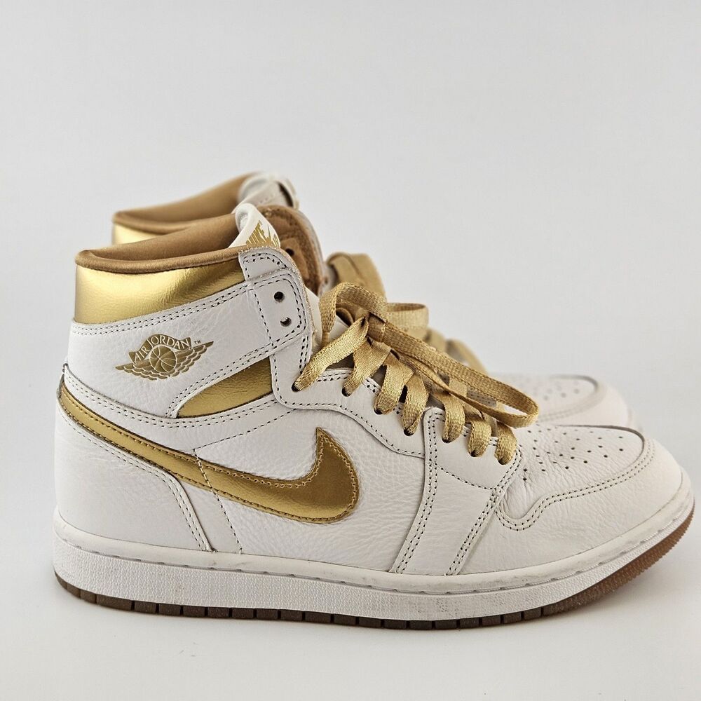 Nike Air Jordan 1 Retro High OG Metallic Gold White Wmns Size 7 FD2596-107